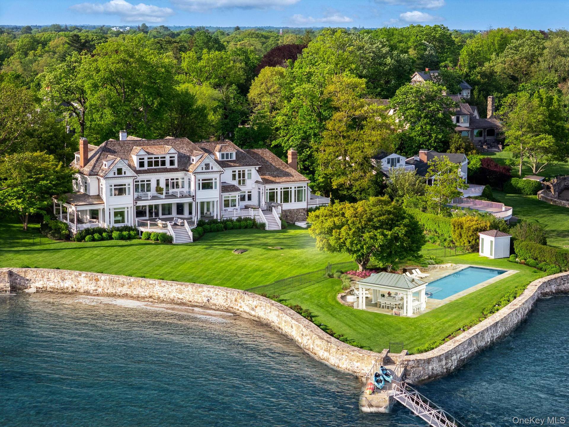 7-Bedroom Waterfront Home for Sale in Larchmont, NY, USA - 2