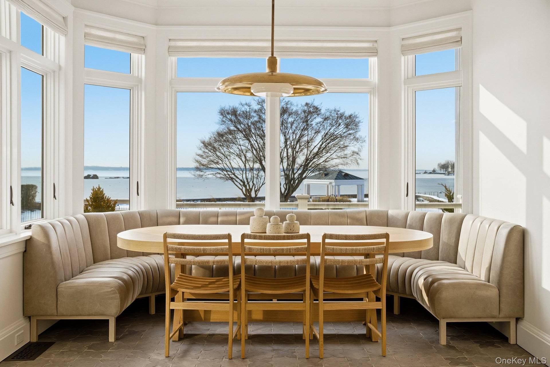 7-Bedroom Waterfront Home for Sale in Larchmont, NY, USA - 7