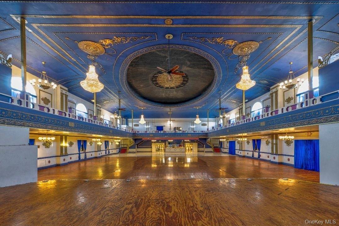 Immeuble Commercial à Vendre à Maspeth, NY, US - 6