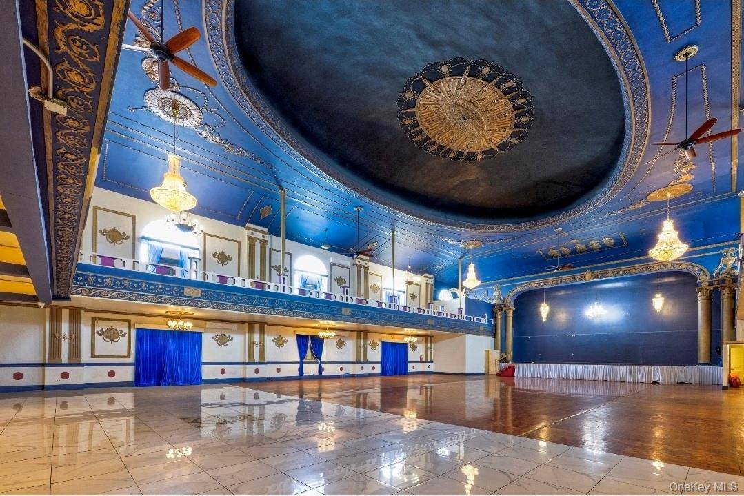 Immeuble Commercial à Vendre à Maspeth, NY, US - 7