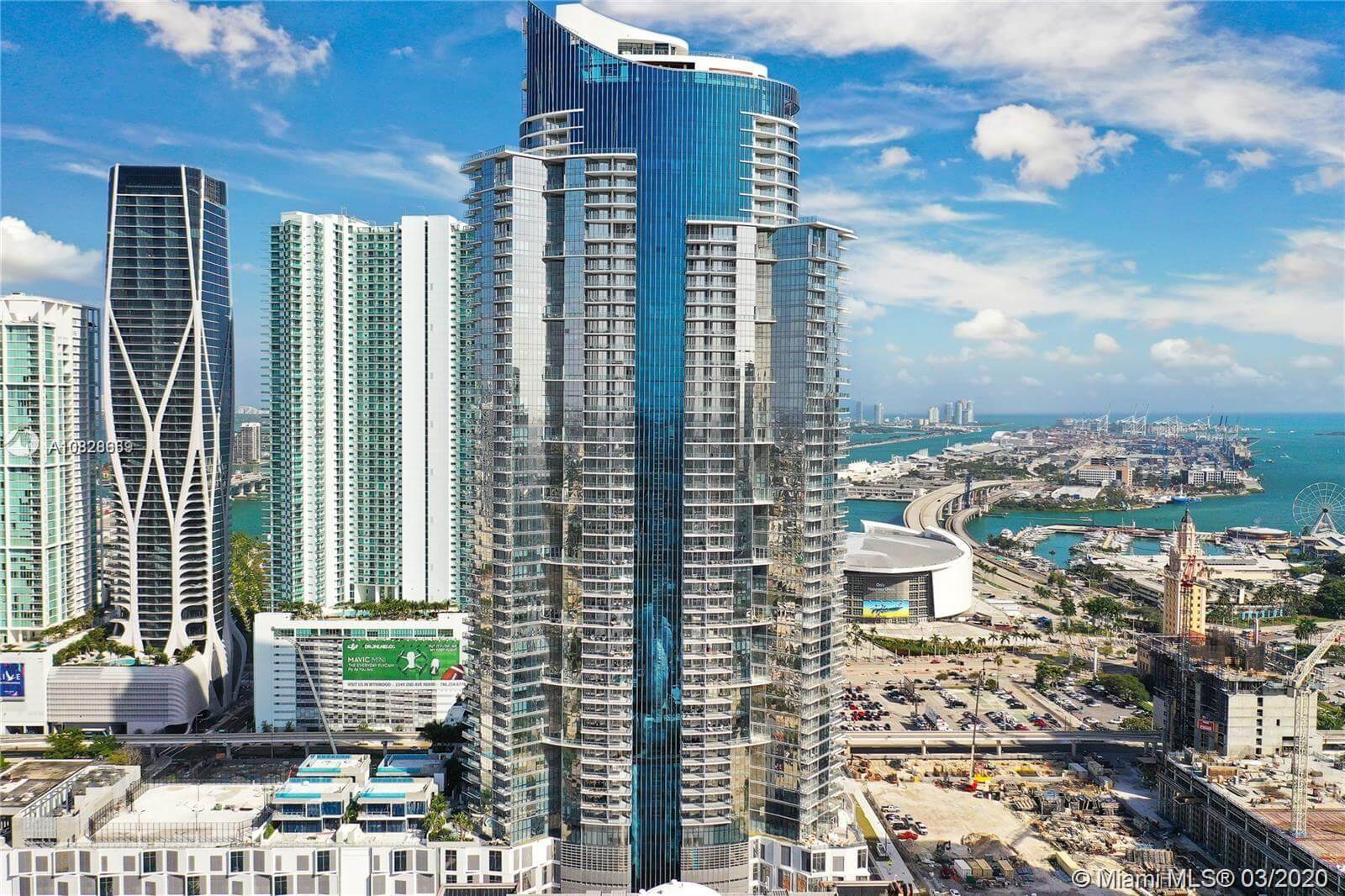 Apartamento à Venda em Miami - Flórida - EUA - 2