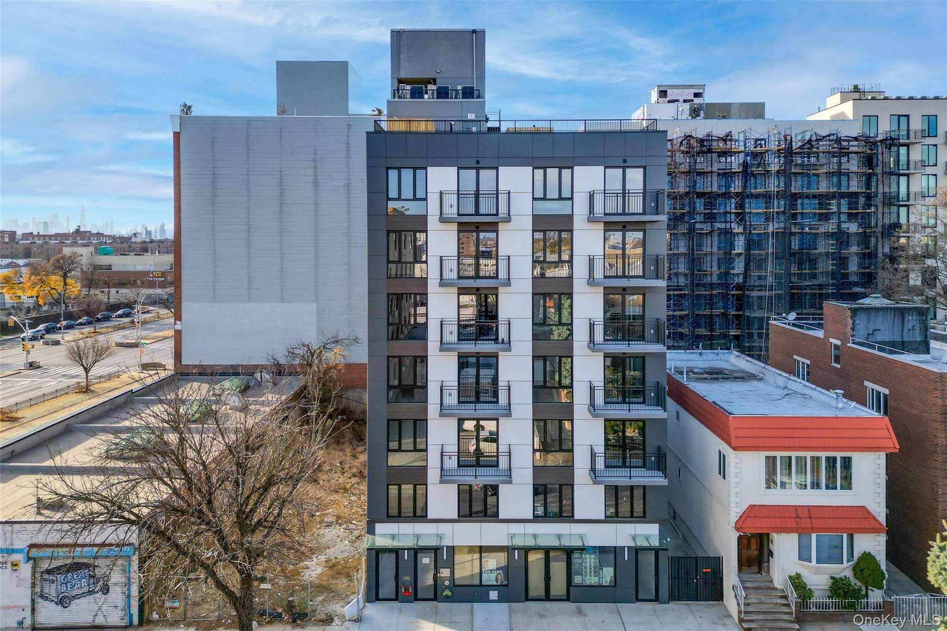 Residential and Commercial Building for Sale in New York, USA - 3