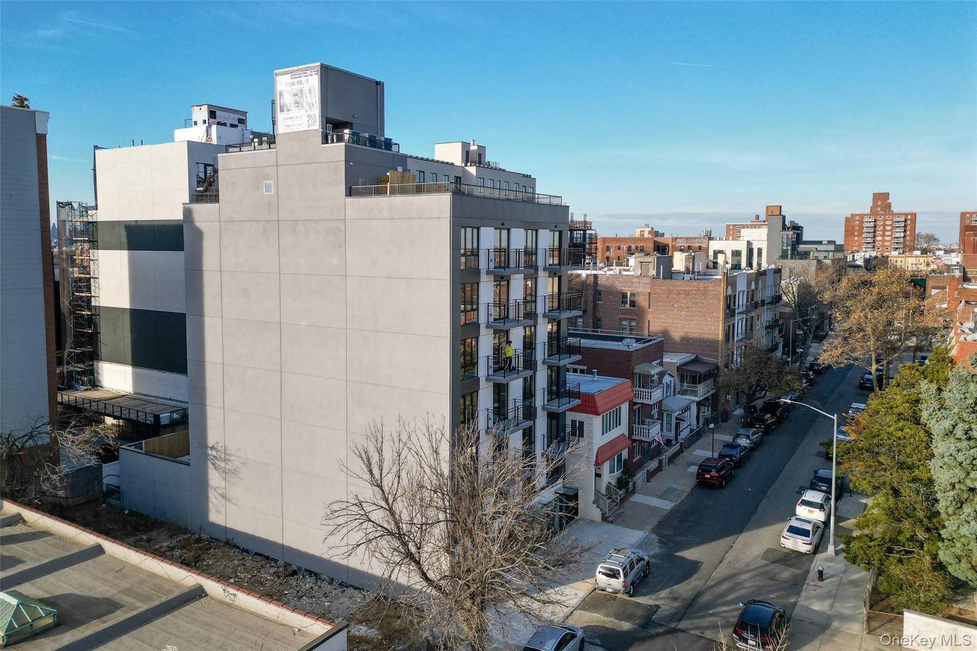 Residential and Commercial Building for Sale in New York, USA - 4