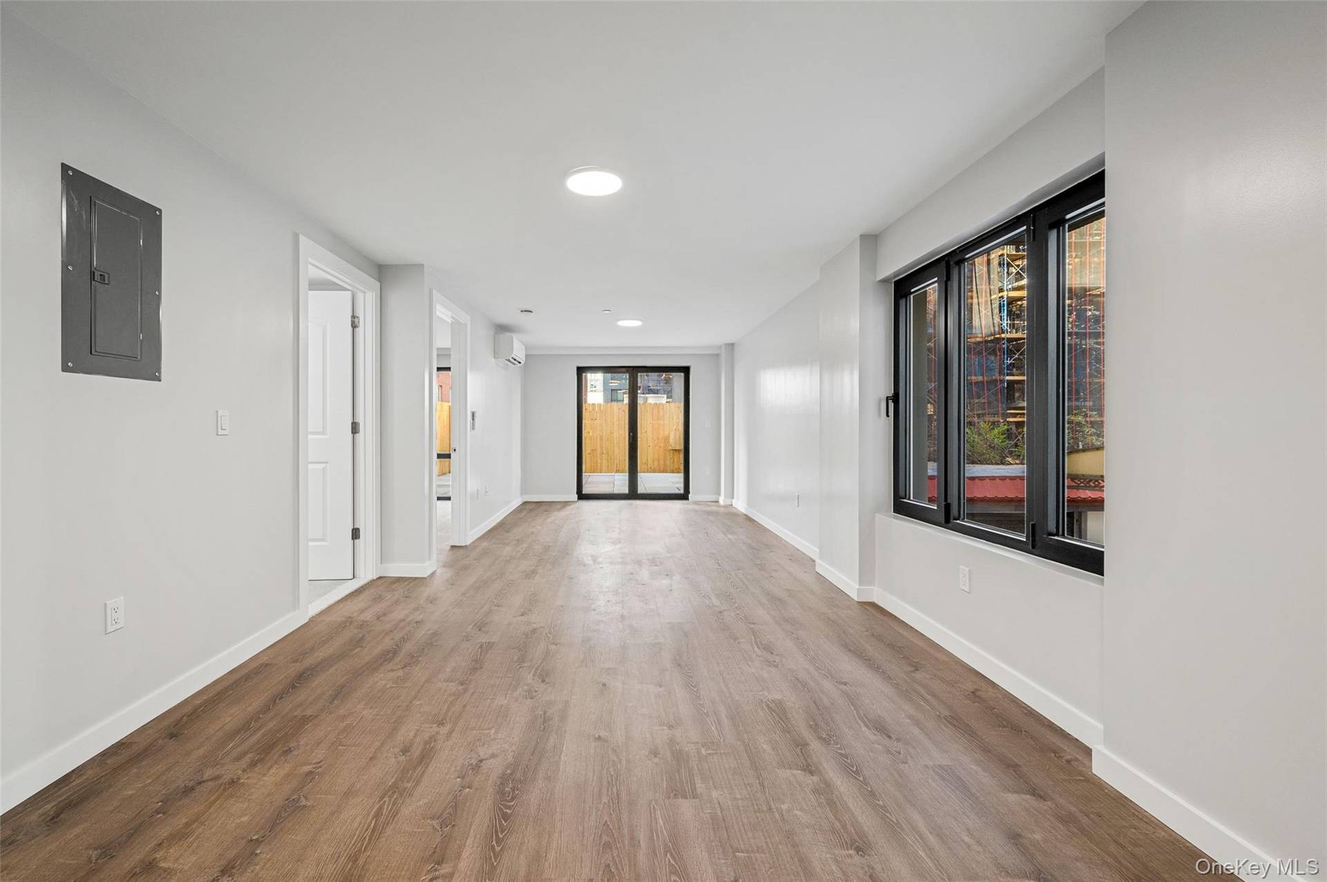 Residential and Commercial Building for Sale in New York, USA - 7