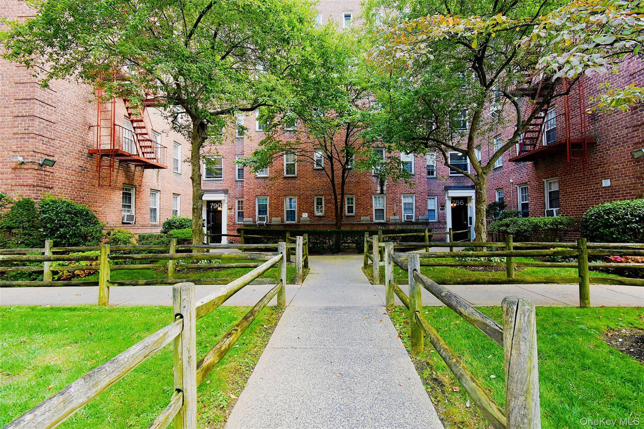Apartamento com 1 Quartos à Venda em Bronxville - Nova Iorque - EUA - 1