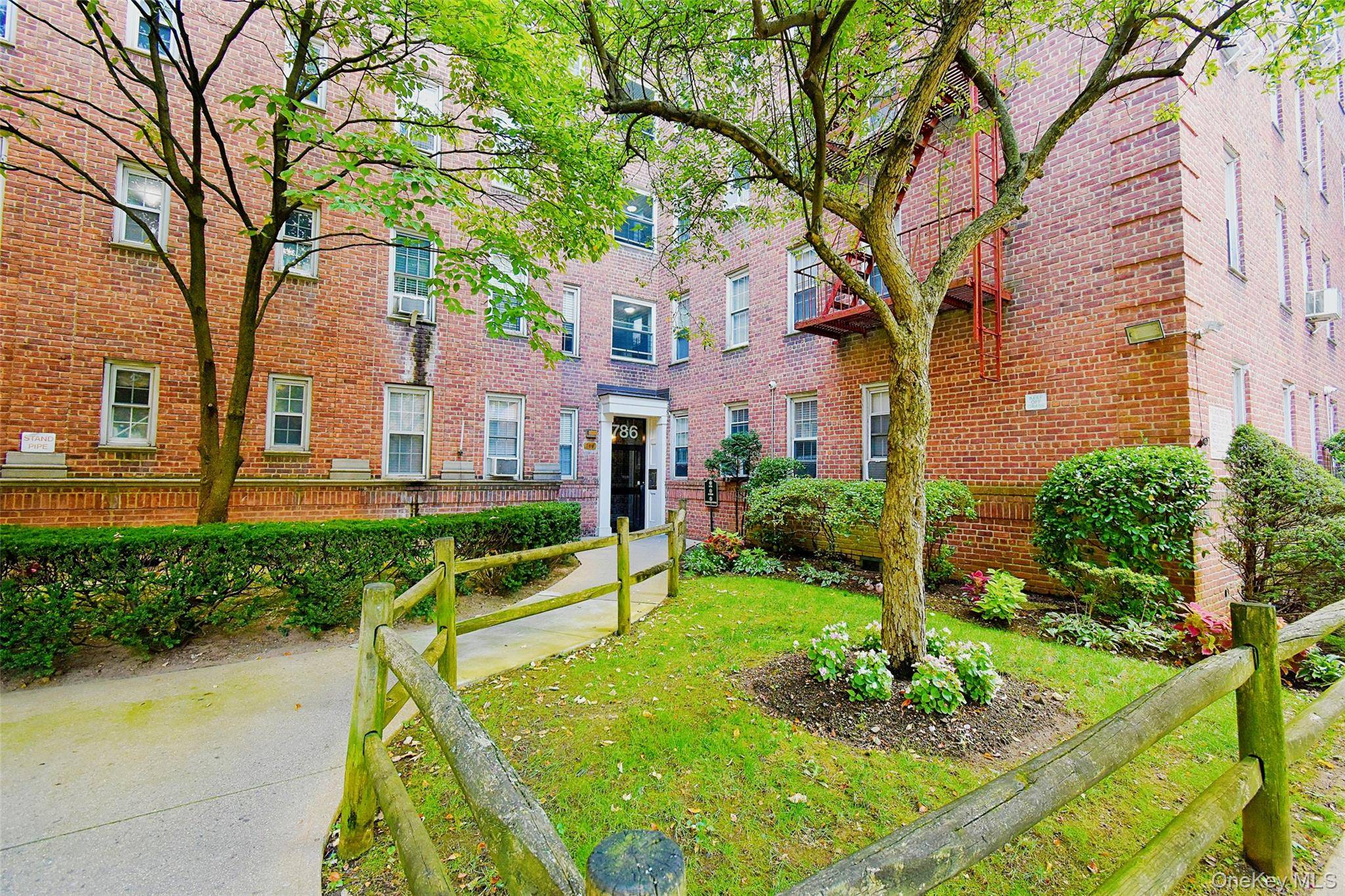 Apartamento com 1 Quartos à Venda em Bronxville - Nova Iorque - EUA - 2