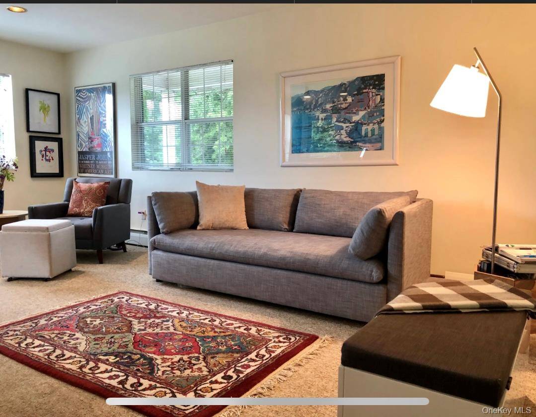 Apartamento de 1 Dormitorio en Venta en Hampton Bays - Nueva York - EE. UU. - 8