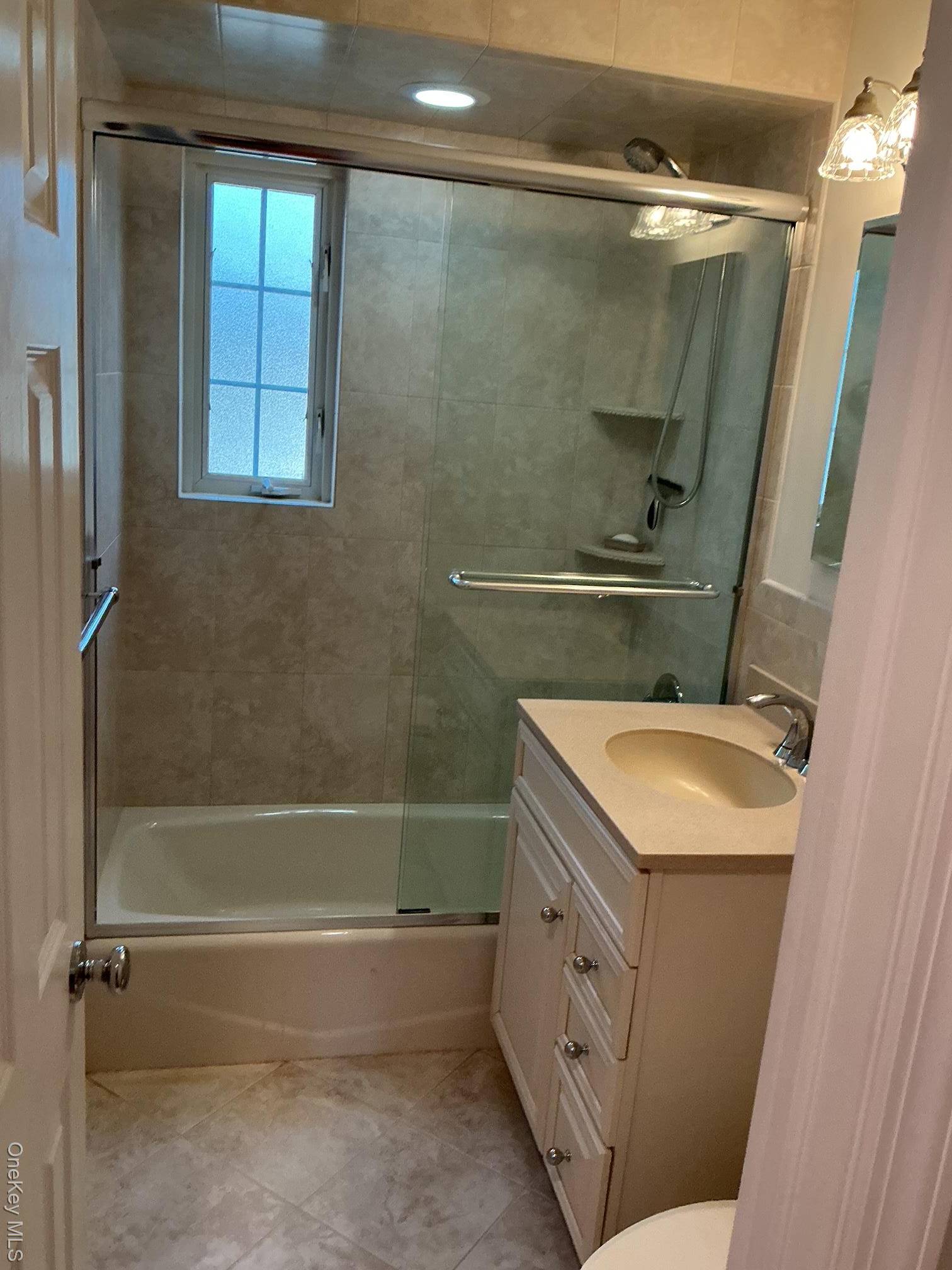 Apartamento com 1 Quartos à Venda em Huntington - Nova Iorque - EUA - 8