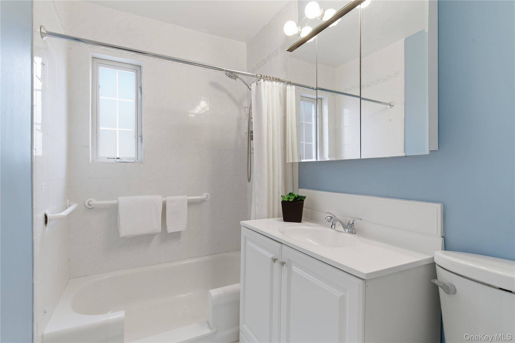 Apartamento com 1 Quartos à Venda em Huntington - Nova Iorque - EUA - 8