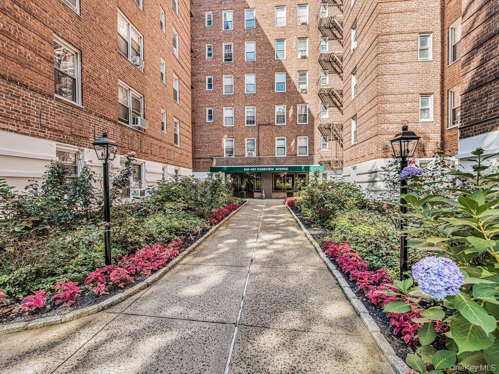 Apartamento com 2 Quartos à Venda em Bronxville - Nova Iorque - EUA - 1