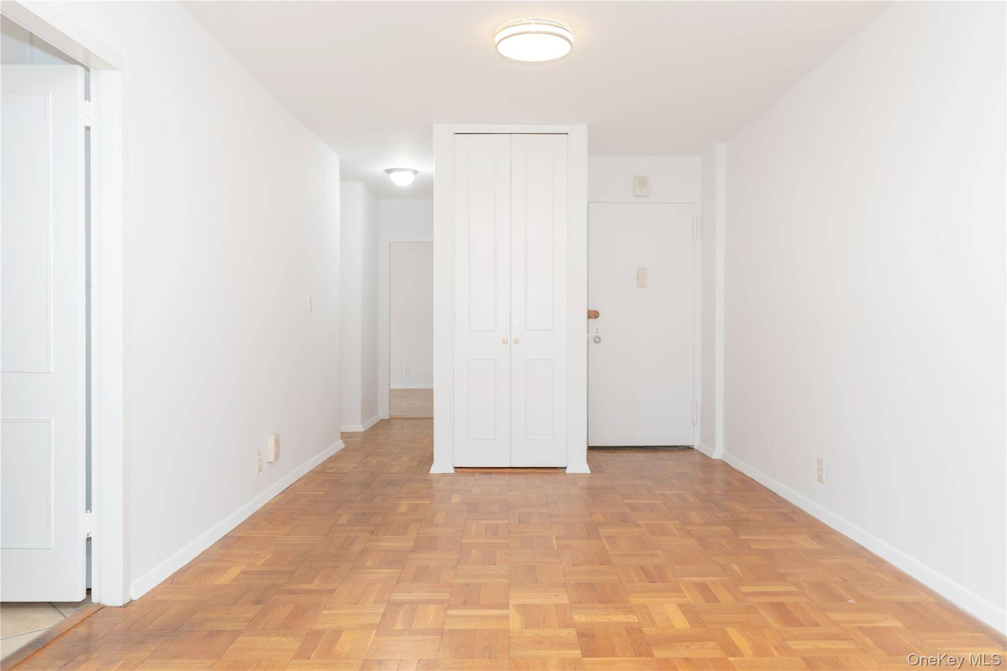 Apartamento com 2 Quartos à Venda em Bronxville - Nova Iorque - EUA - 4