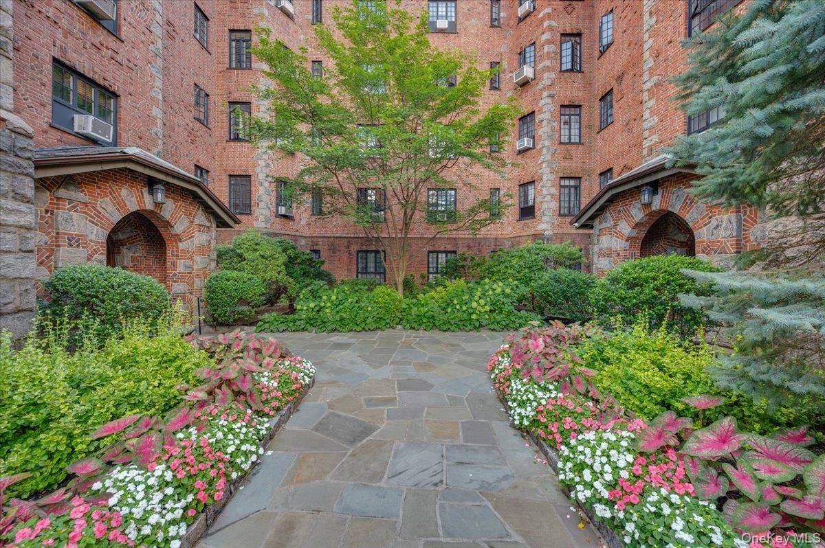 Apartamento com 2 Quartos à Venda em Bronxville - Nova Iorque - EUA - 2