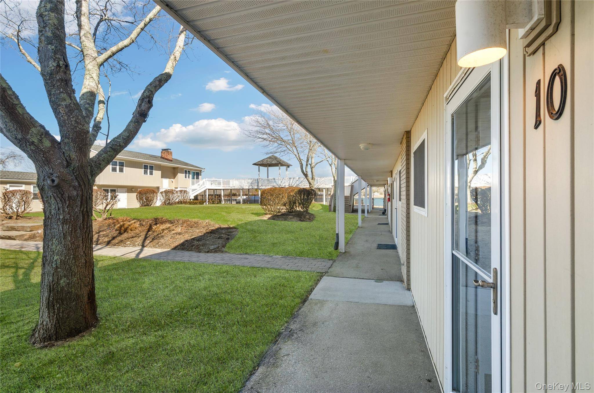 Apartamento com 2 Quartos à Venda em Hampton Bays - Nova Iorque - EUA - 2