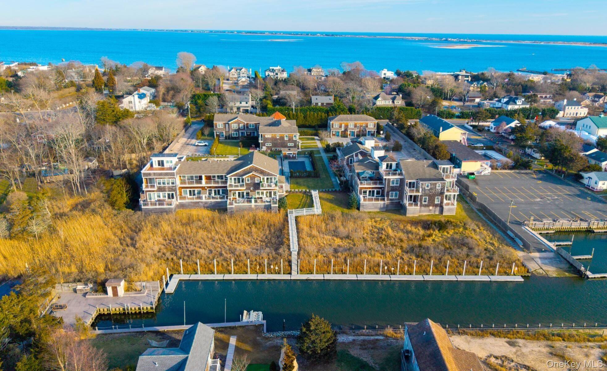 Apartamento com 2 Quartos à Venda em Hampton Bays - Nova Iorque - EUA - 3