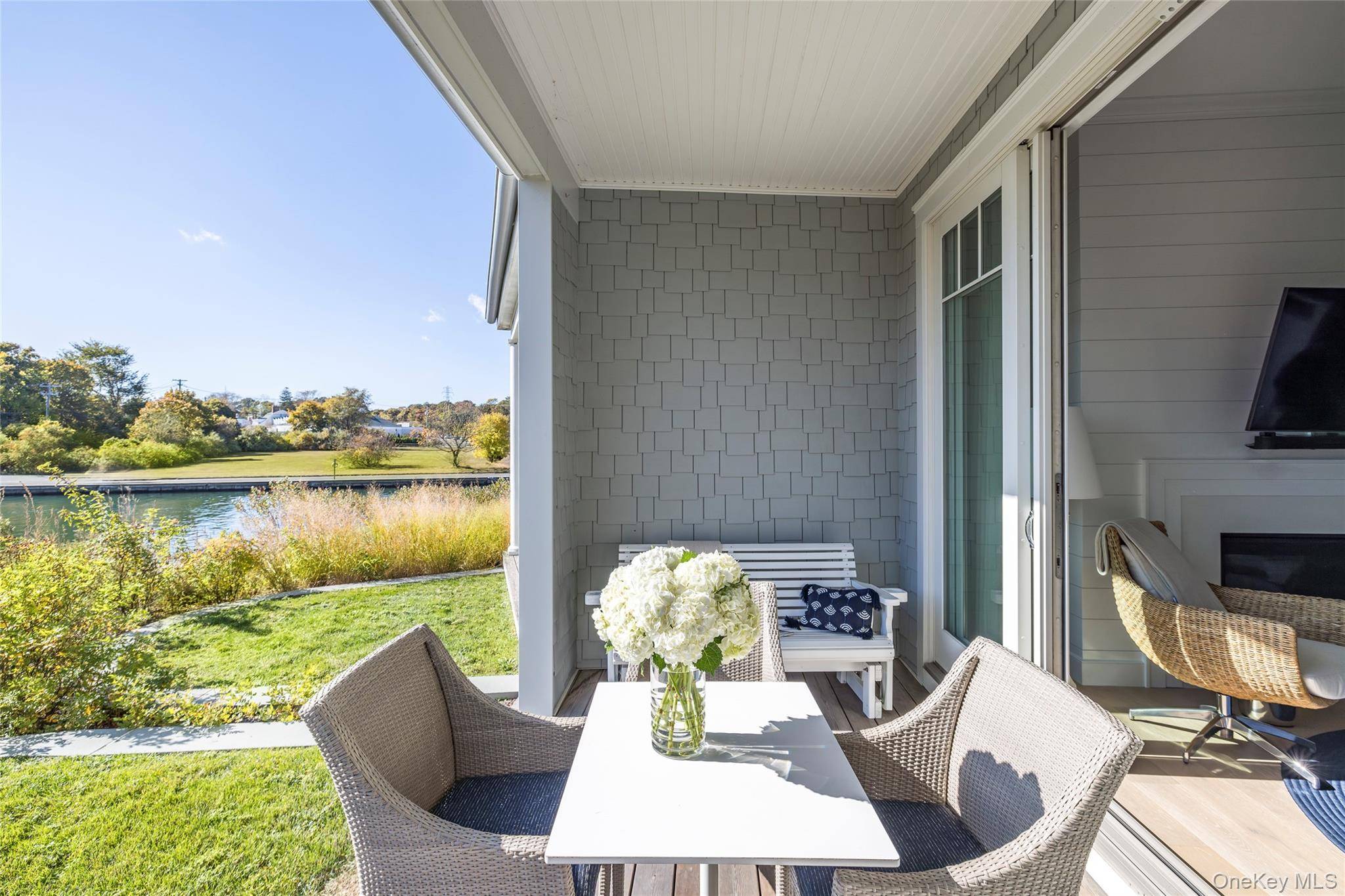 Apartamento com 2 Quartos à Venda em Hampton Bays - Nova Iorque - EUA - 2