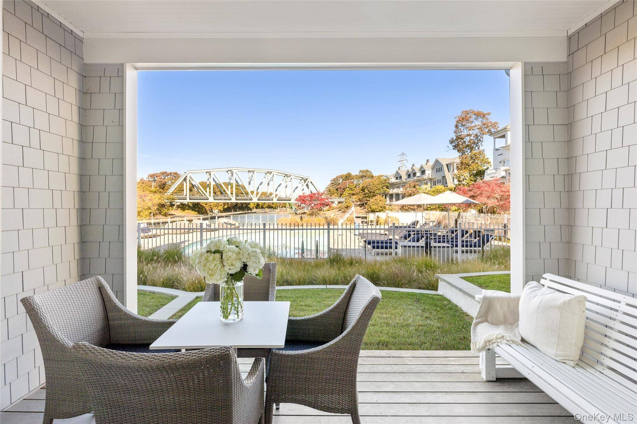 Apartamento com 2 Quartos à Venda em Hampton Bays - Nova Iorque - EUA - 2