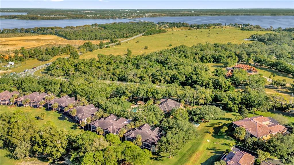 Appartement de 2 Chambres à Vendre à Howey In The Hills - Floride - États-Unis - 2