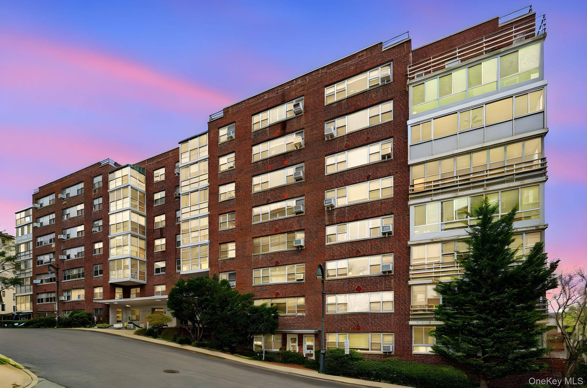 Apartamento com 2 Quartos à Venda em Larchmont - Nova Iorque - EUA - 1