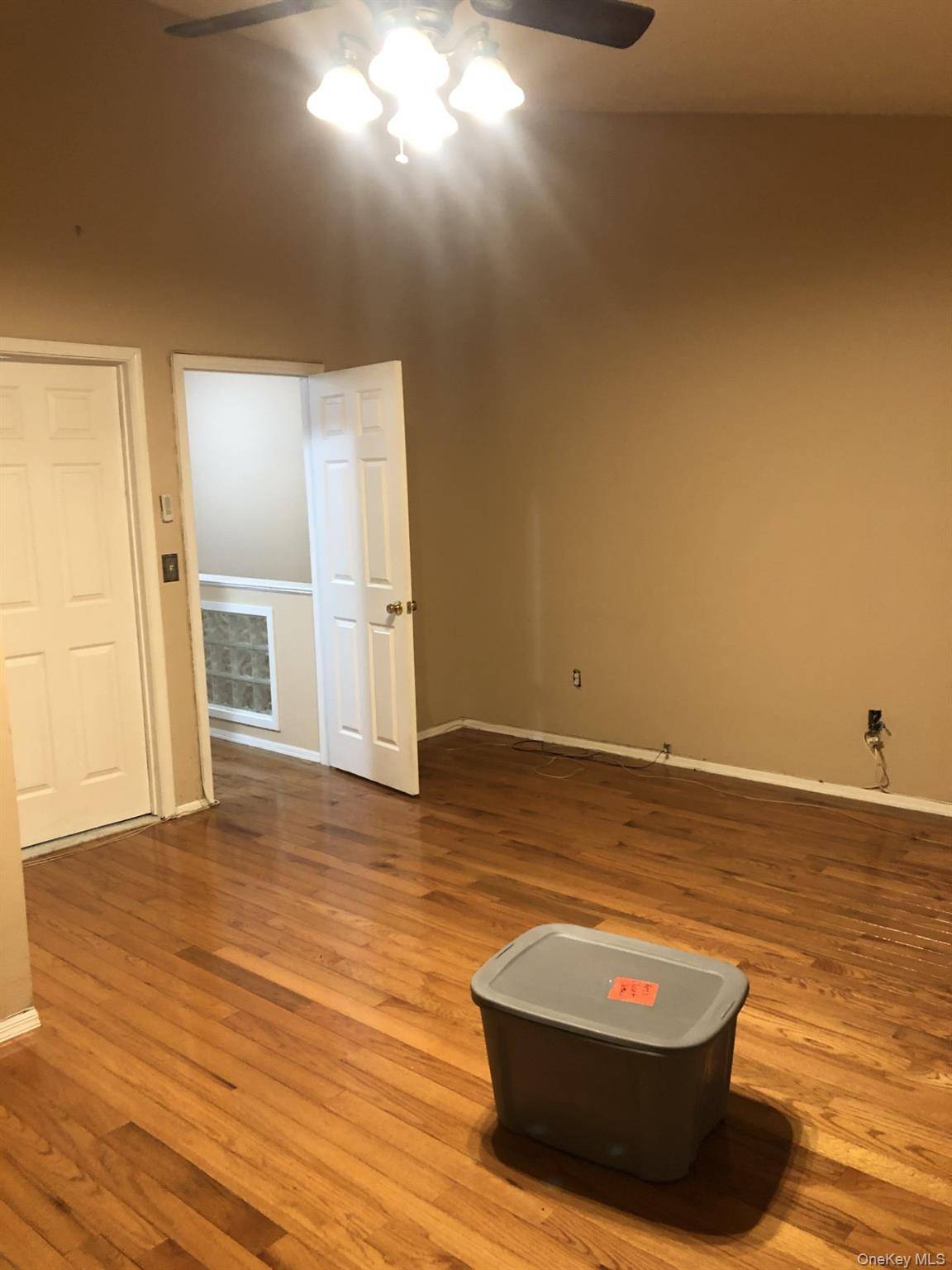 Apartamento com 2 Quartos à Venda em Uniondale - Nova Iorque - EUA - 5