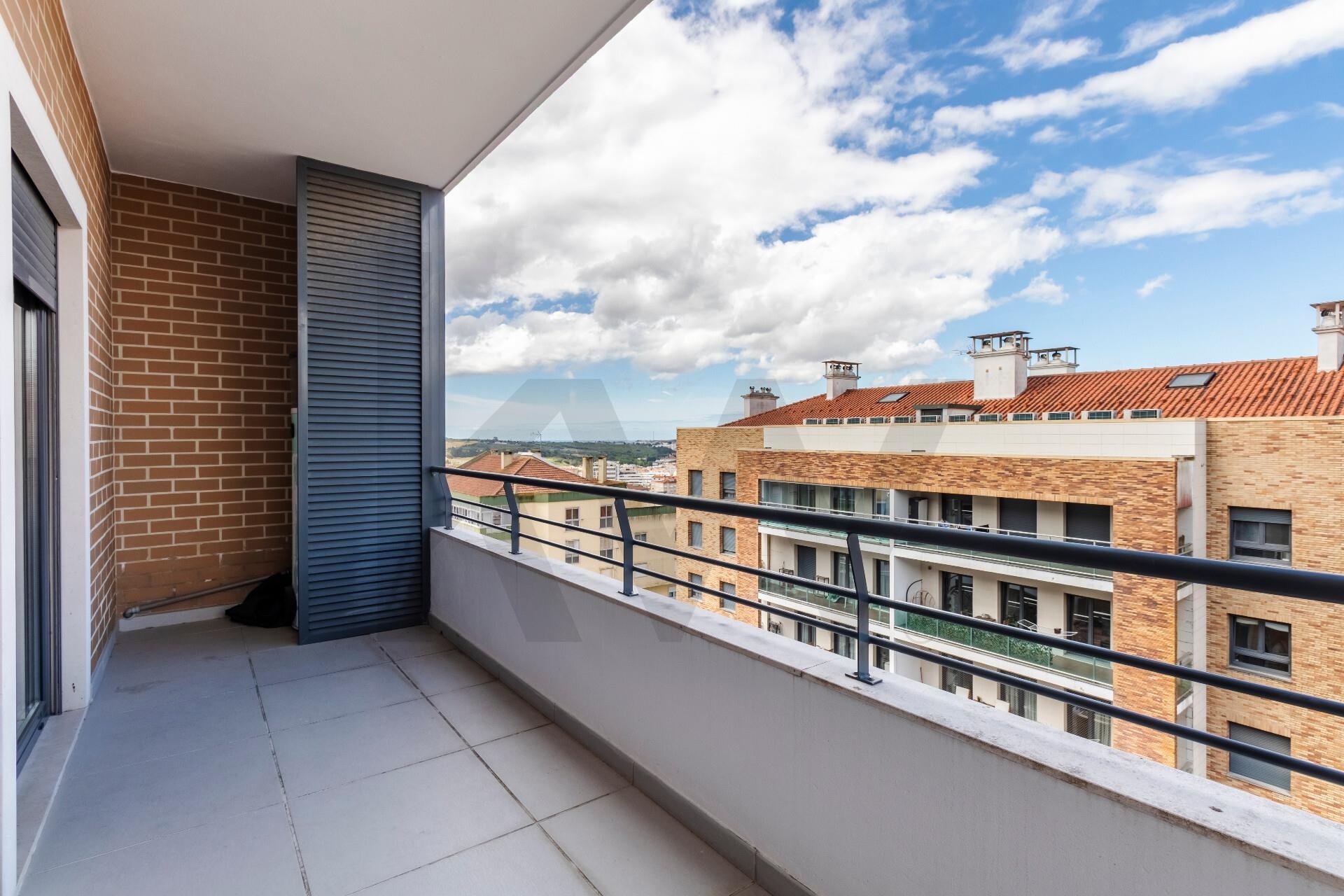 Apartamento de 3 Dormitorios en Venta en Amadora - Lisboa - Portugal - 8