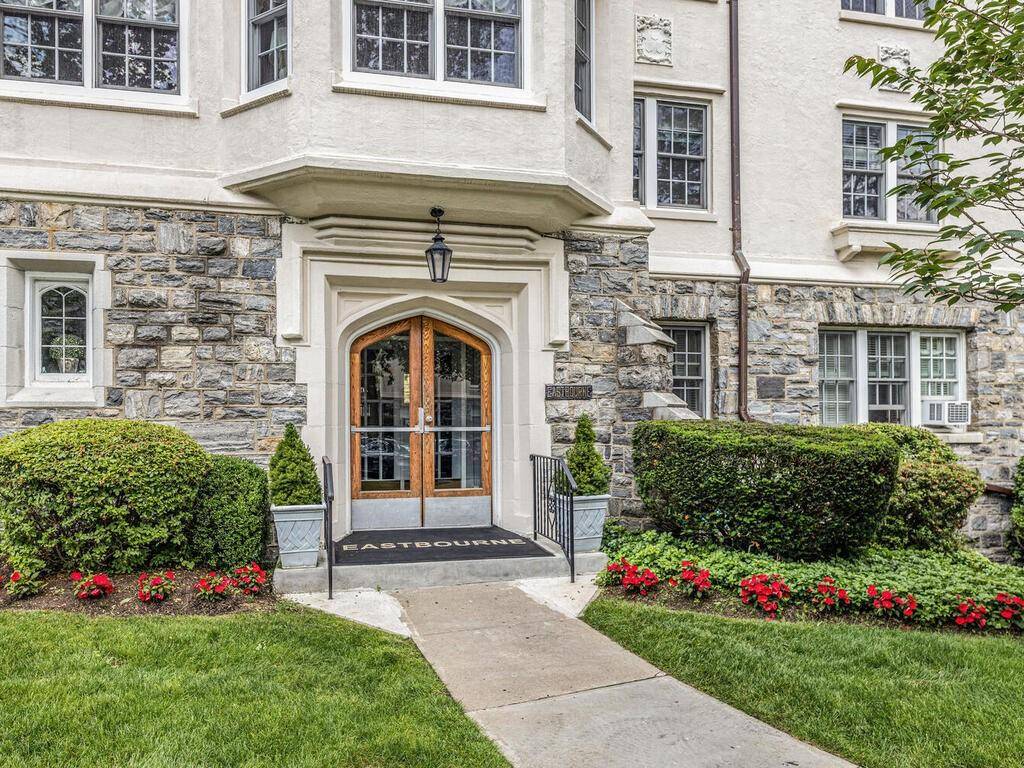 Apartamento com 3 Quartos à Venda em Bronxville - Nova Iorque - EUA - 1