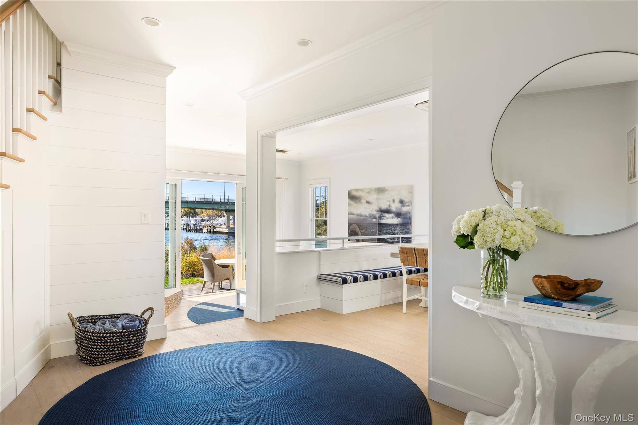 Apartamento de 3 Dormitorios en Venta en Hampton Bays - Nueva York - EE. UU. - 2
