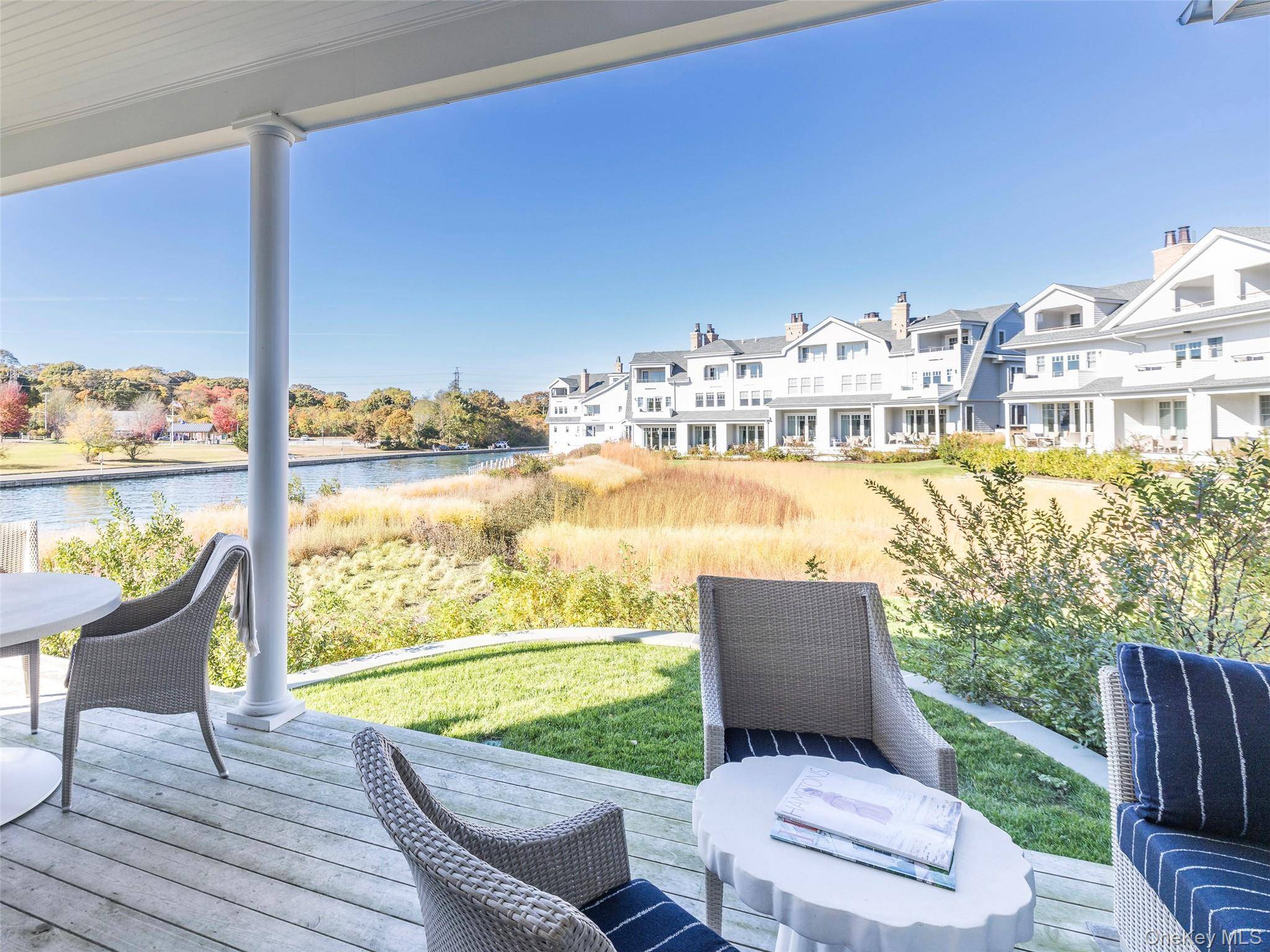 Apartamento de 3 Dormitorios en Venta en Hampton Bays - Nueva York - EE. UU. - 8