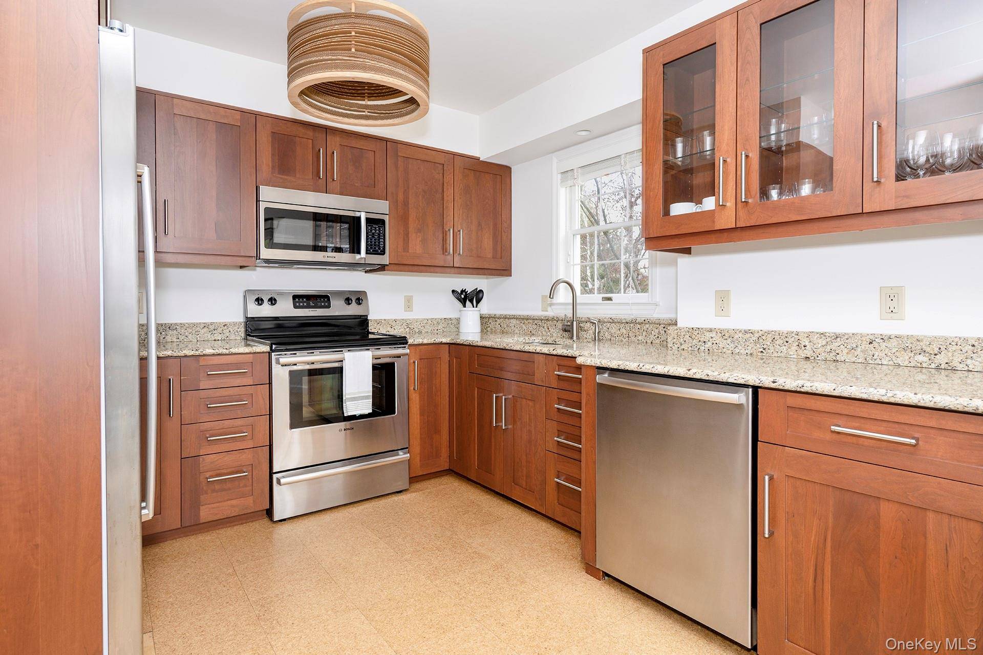 Apartamento com 3 Quartos à Venda em Millbrook - Nova Iorque - EUA - 4