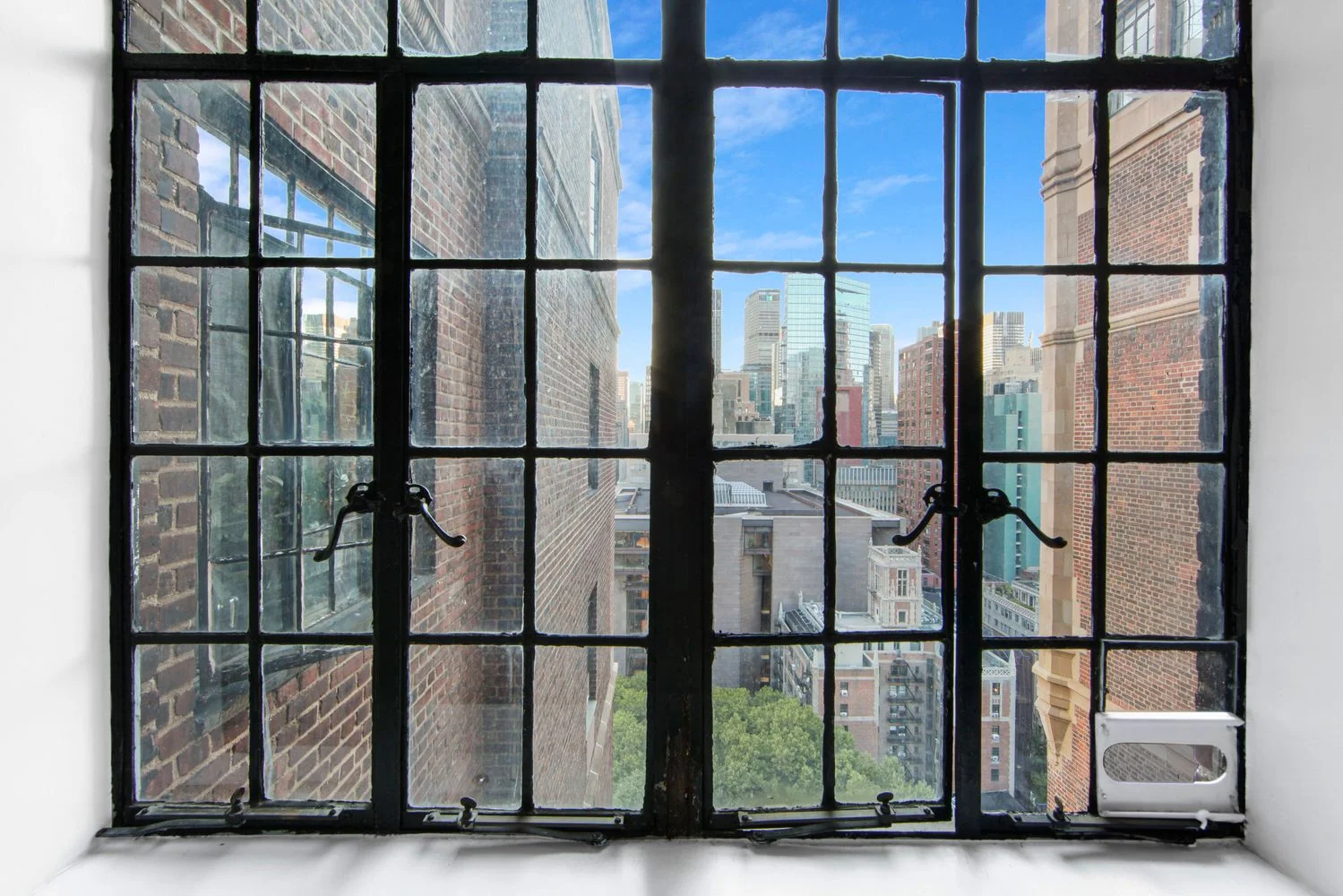 Apartamento de 1 Dormitório à Venda em 45 Tudor City Place – Manhattan – New York – NY - 2