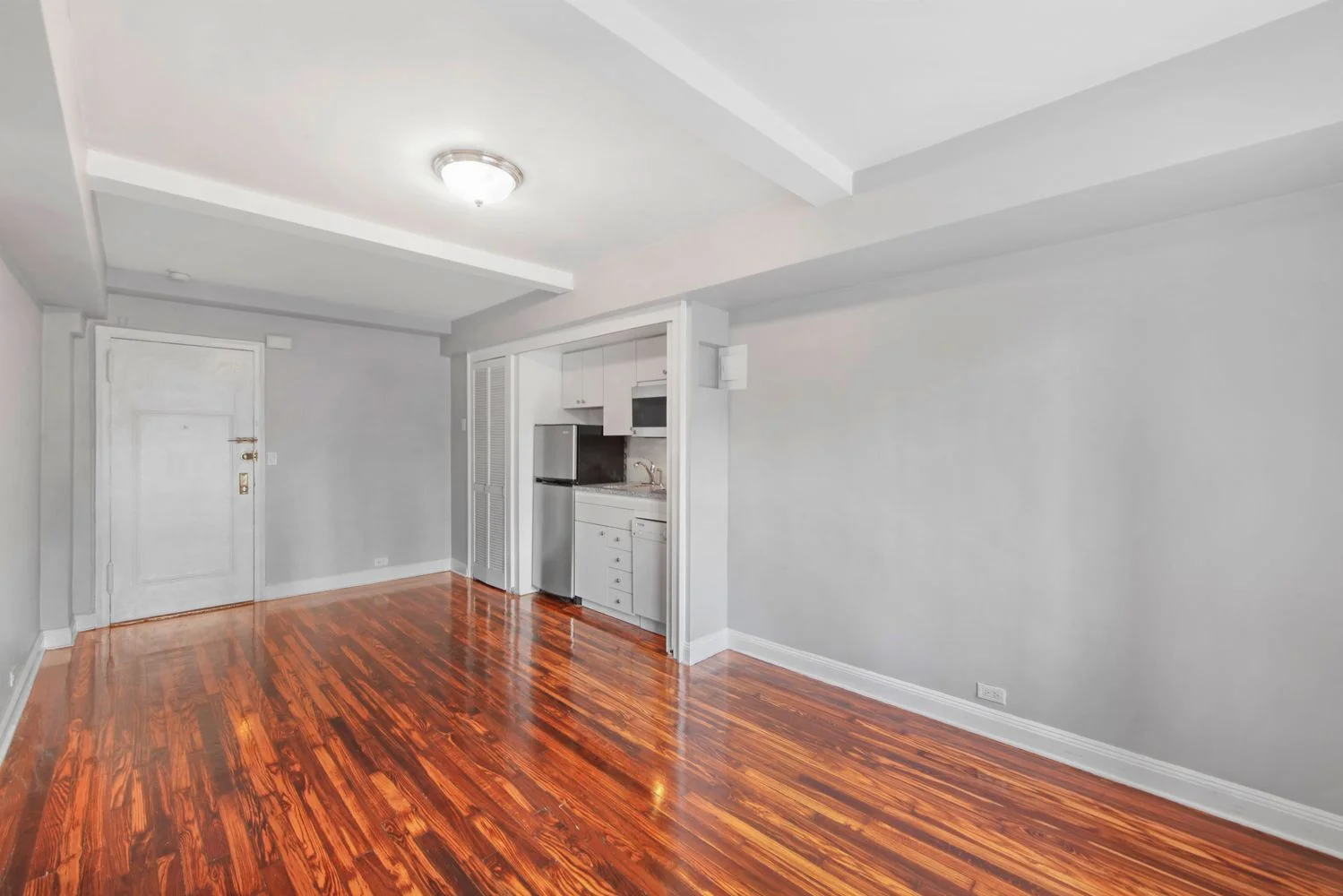 Apartamento de 1 Dormitório à Venda em 45 Tudor City Place – Manhattan – New York – NY - 3