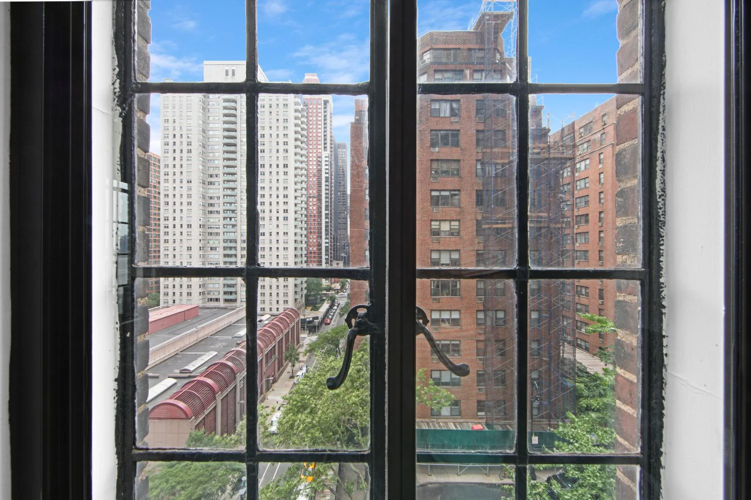 Apartamento de 1 Dormitório à Venda em 5 Tudor City Place – Manhattan, Nova Iorque – NY - 1