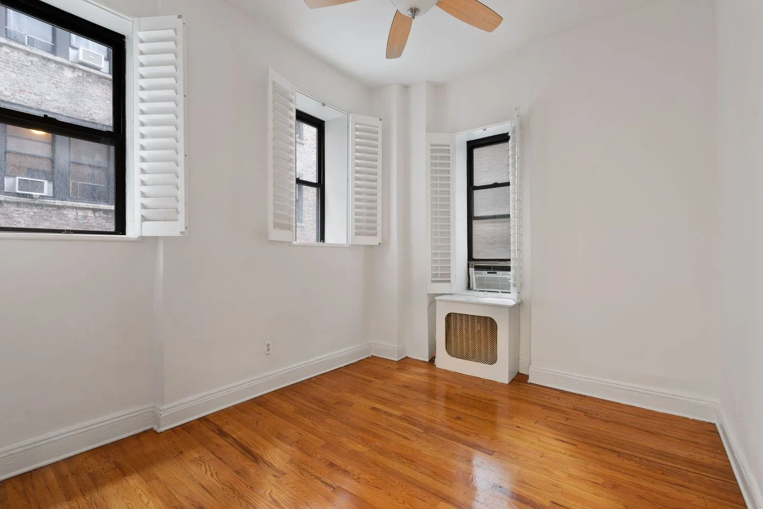 Apartamento de 1 Dormitório à Venda em Hell's Kitchen – Manhattan, Nova Iorque – NY - 3