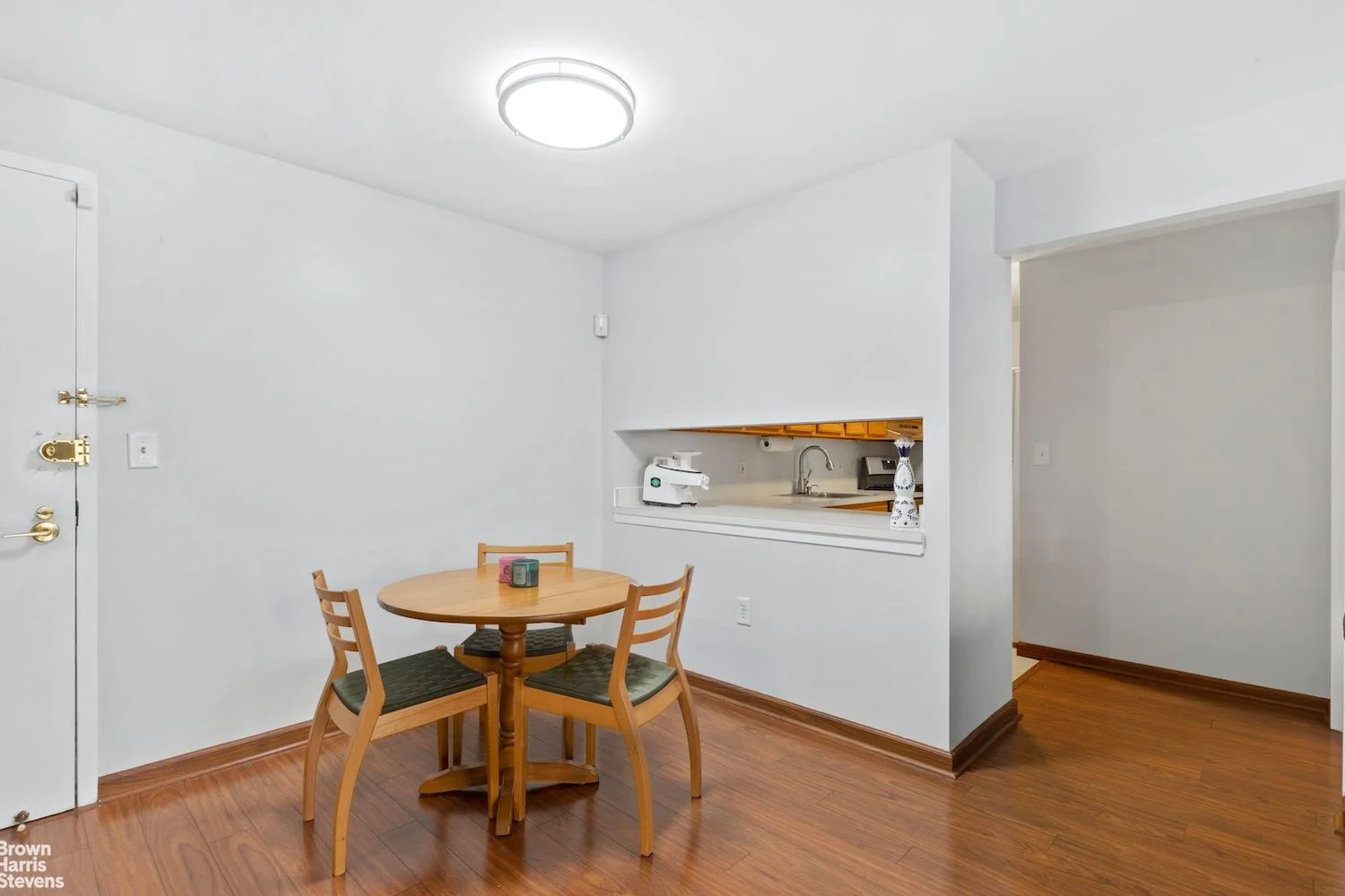 Apartamento de 1 Dormitorio en Venta en Manhattan – New York, NY - 2