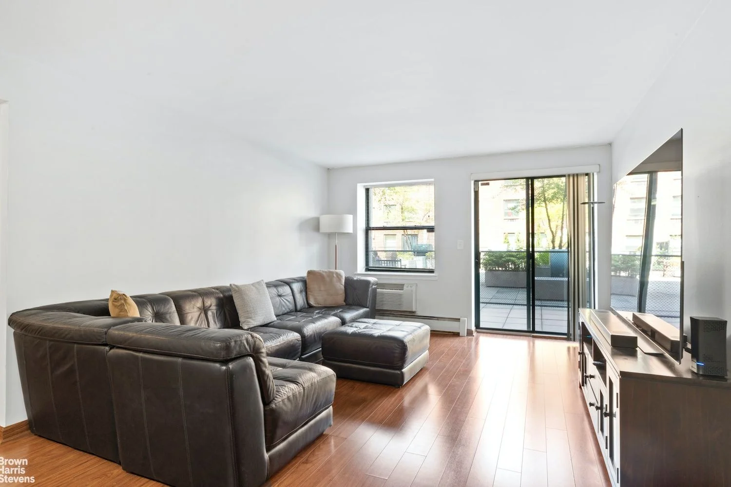 Apartamento de 1 Dormitorio en Venta en Manhattan – New York, NY - 8