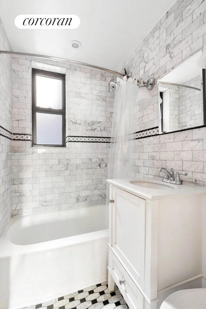 Apartamento de 1 Dormitório à Venda em Manhattan – New York, NY - 1
