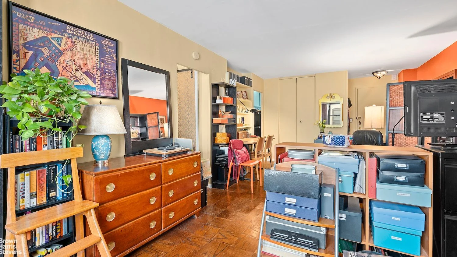 Apartamento de 1 Dormitorio en Venta en Manhattan – New York, NY - 1