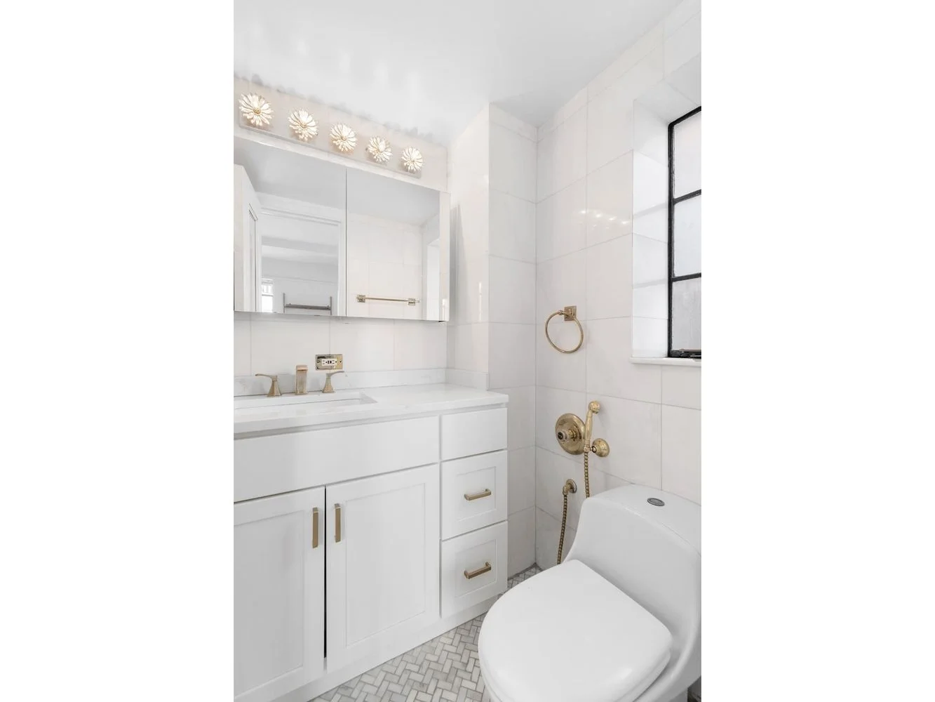 Apartamento de 1 Dormitorio en Venta en Manhattan – New York, NY - 3