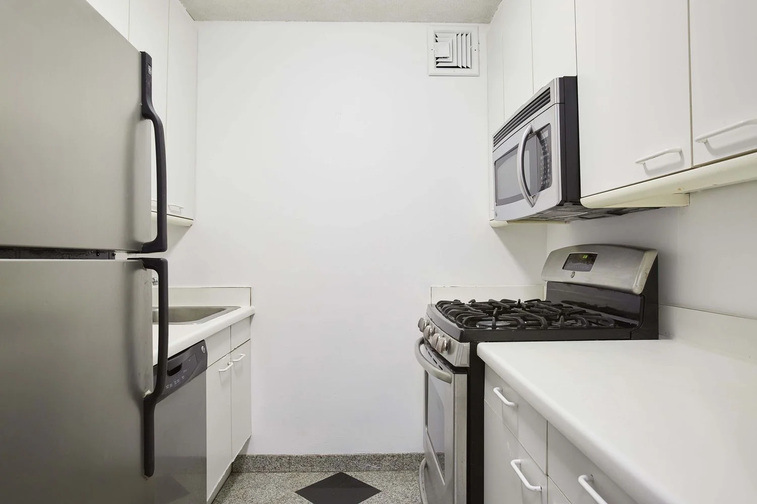 Appartement 1 Chambre à Vendre à Manhattan – New York, NY - 1