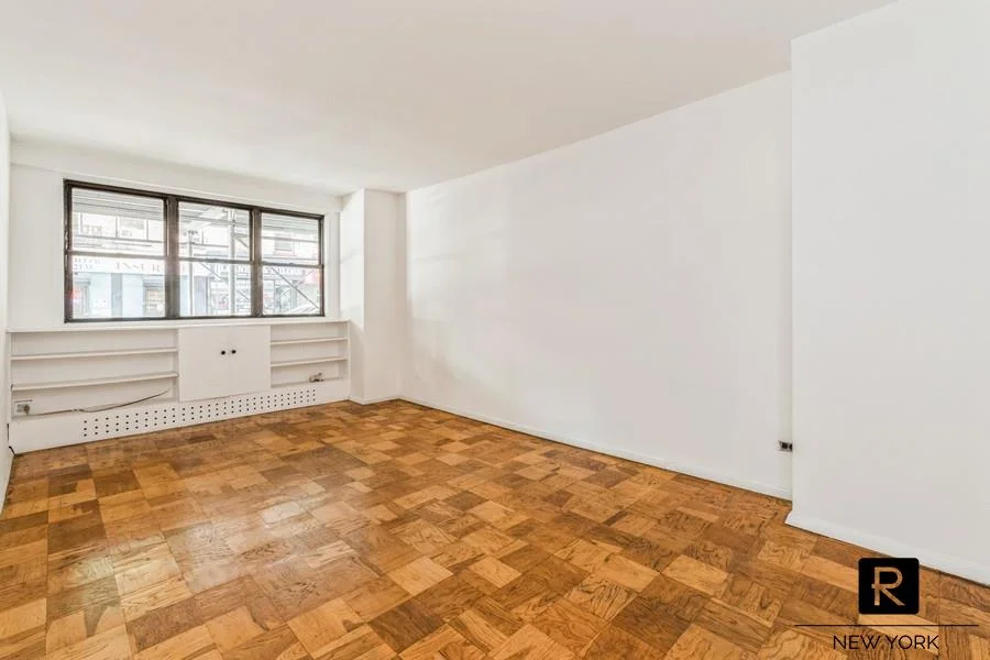 Apartamento de 1 Dormitorio en Venta en Manhattan – New York, NY - 1