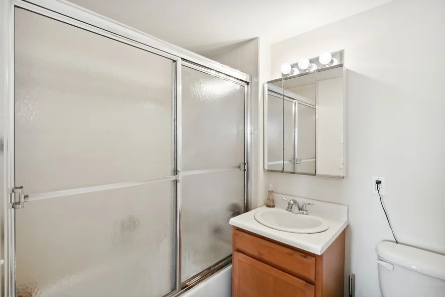 Apartamento de 1 Dormitorio en Venta en Manhattan – New York, NY - 3