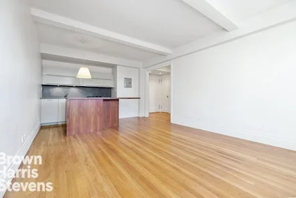 Apartamento de 1 Dormitorio en Venta en Manhattan – New York, NY - 2