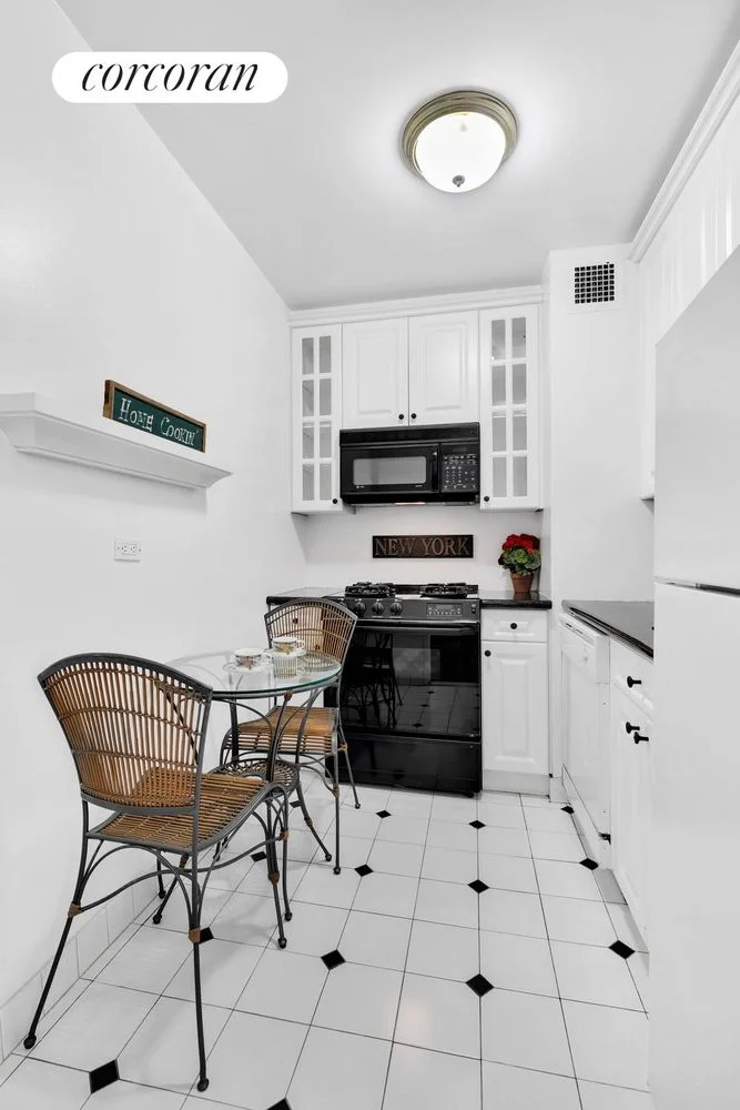 Apartamento de 1 Dormitorio en Venta en Manhattan – New York, NY - 3