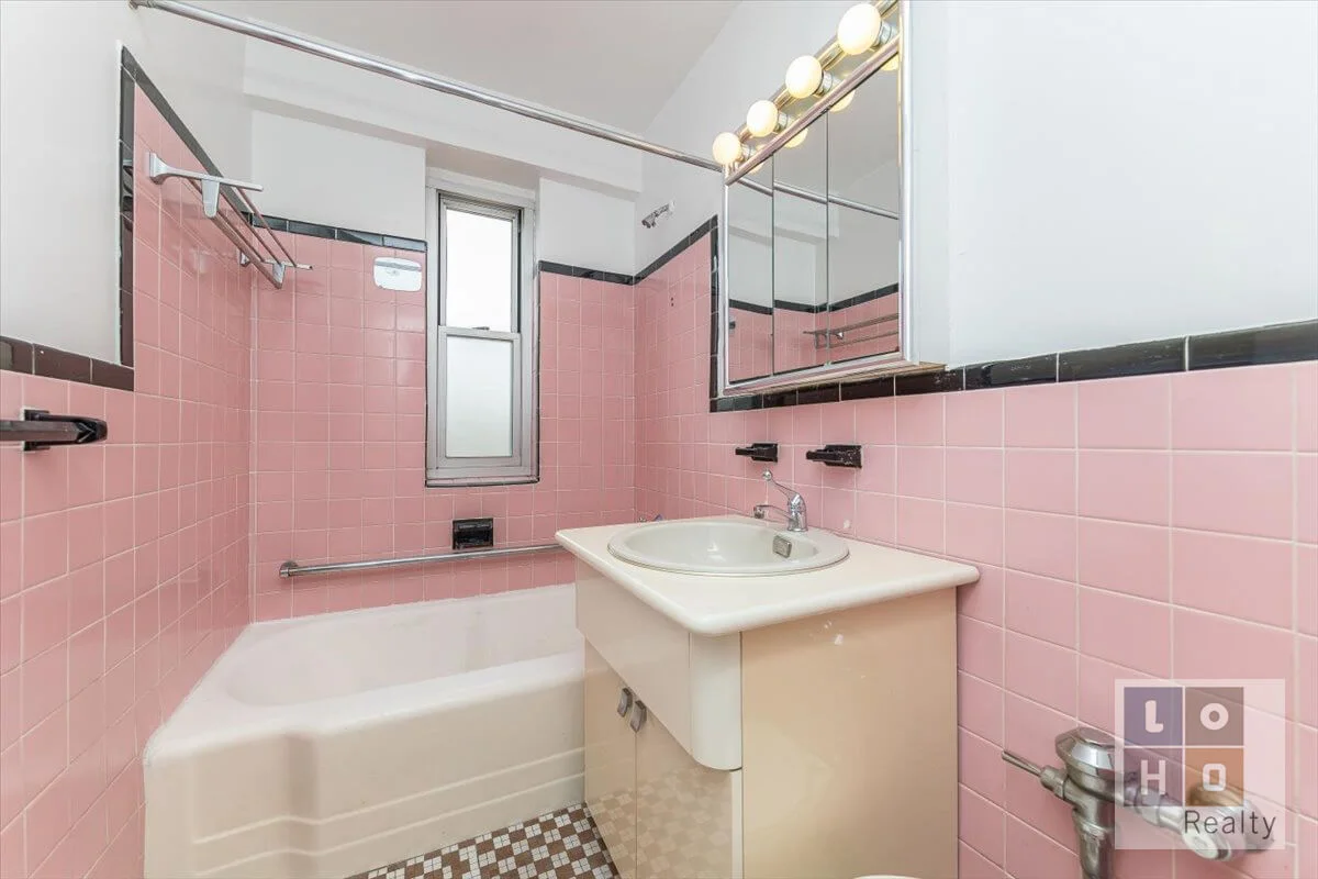 Apartamento de 1 Dormitorio en Venta en Manhattan – New York, NY - 5