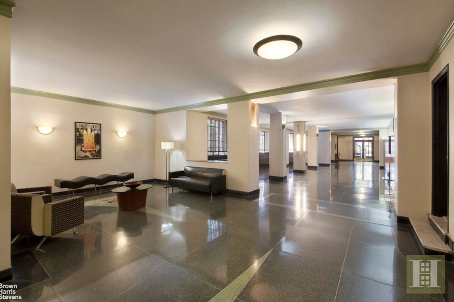 Apartamento de 1 Dormitorio en Venta en Manhattan – New York, NY - 2