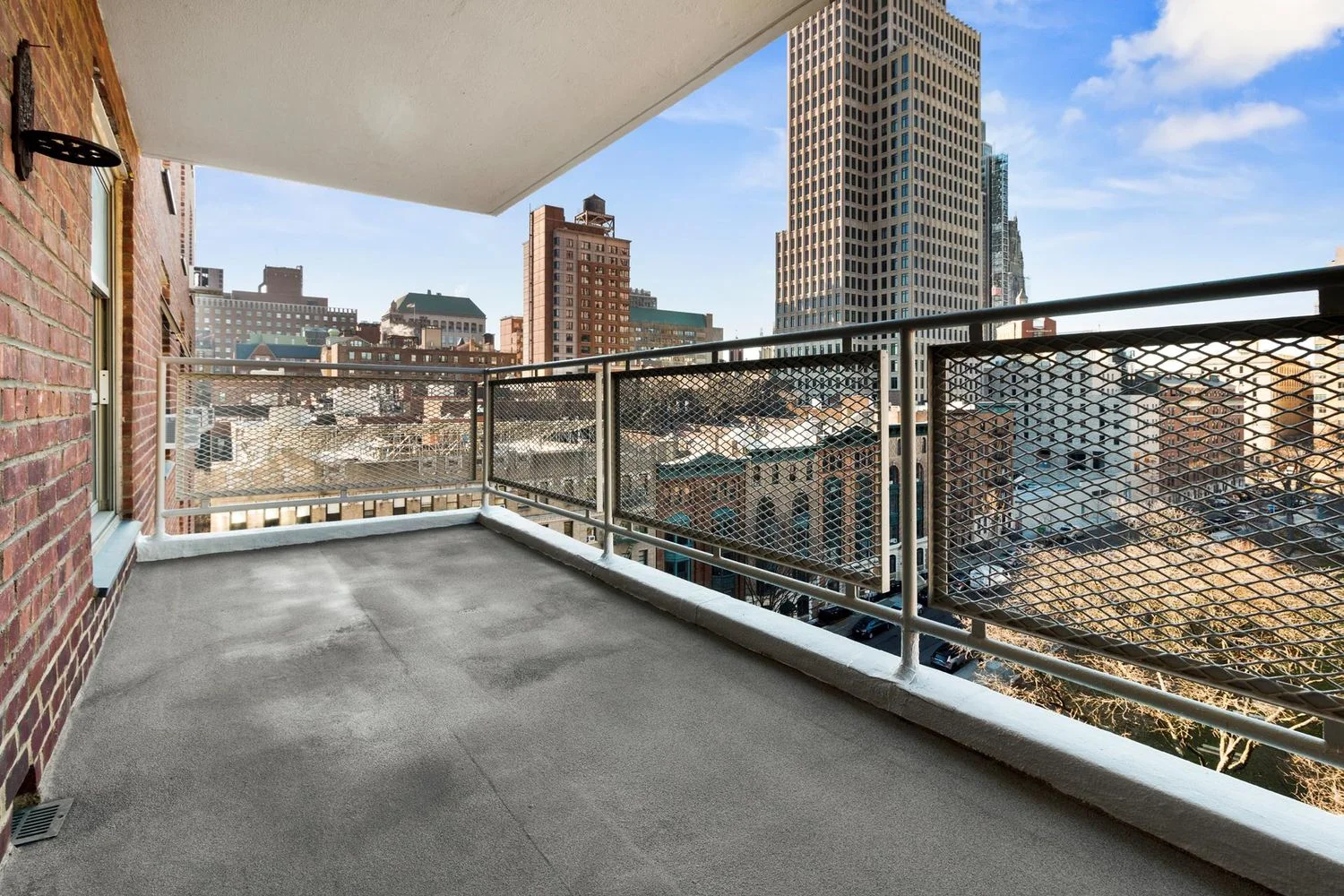 Apartamento de 1 Dormitorio en Venta en Manhattan – New York, NY - 1