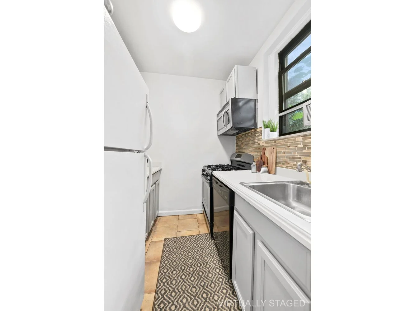 Apartamento de 1 Dormitório à Venda na 115 Cabrini Boulevard – Manhattan – Nova Iorque – NY - 1