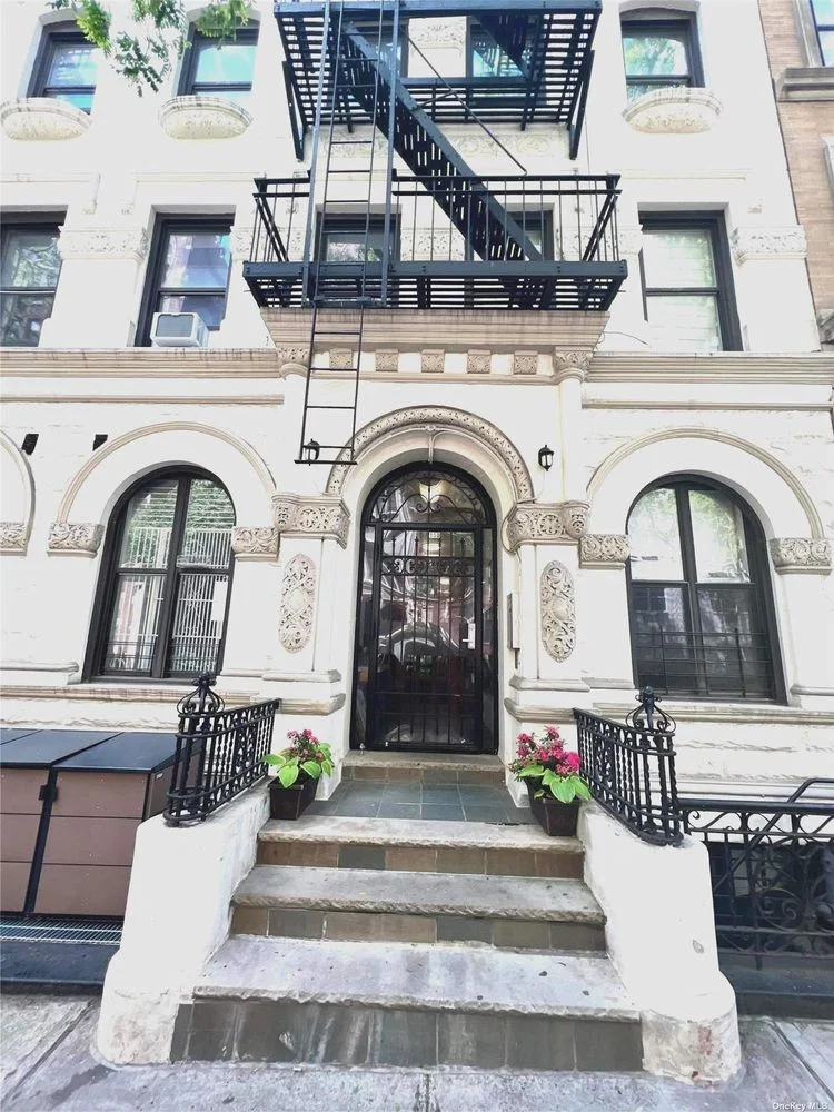 Apartamento de 1 Dormitorio en Venta en 150 East 83rd Street – Manhattan – New York – NY - 4