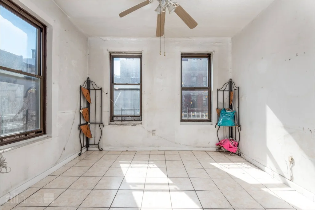 Apartamento de 1 Dormitorio en Venta en 17 West 108th Street – Manhattan – New York – NY - 1