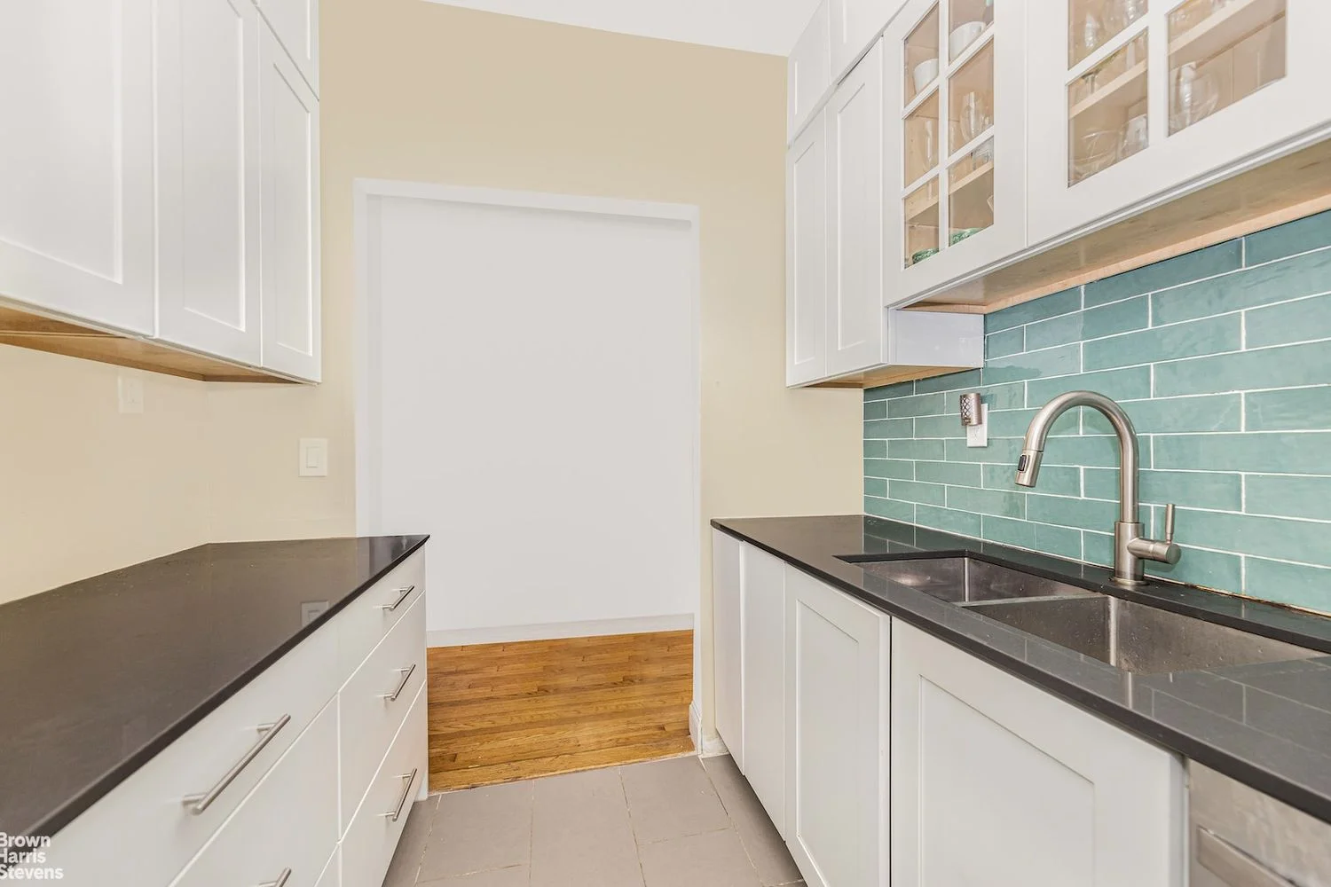 Apartamento de 1 Dormitorio en Venta en 187 Pinehurst Avenue – Manhattan – Nueva York – NY - 1
