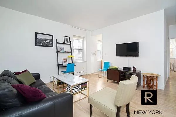Apartamento de 1 Dormitório à Venda na 207 East 21st Street – Manhattan – New York – NY - 1